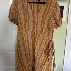 Universal threads Striped Mustard and Cream Dress